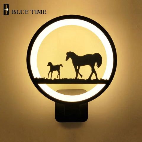 Applique-murale-design-decorative-cheval
