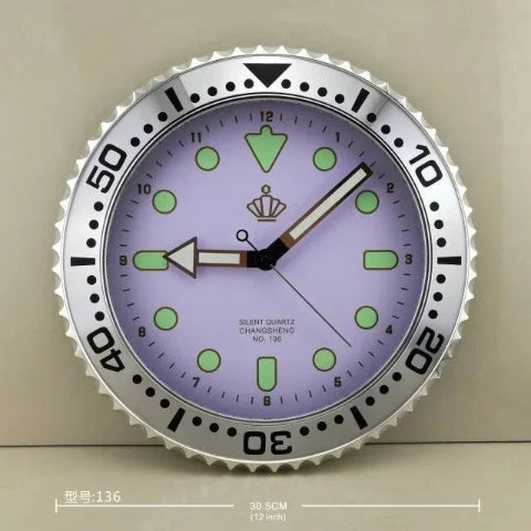 Horloge murale luxe violet