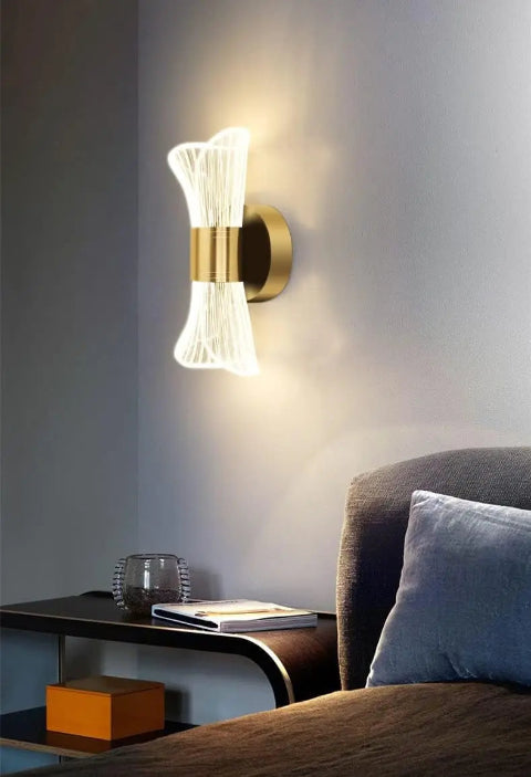 applique-murale-salon-crylique-dore-lit