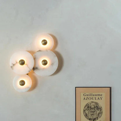 applique-murale-salon-marbre-naturel-cadre